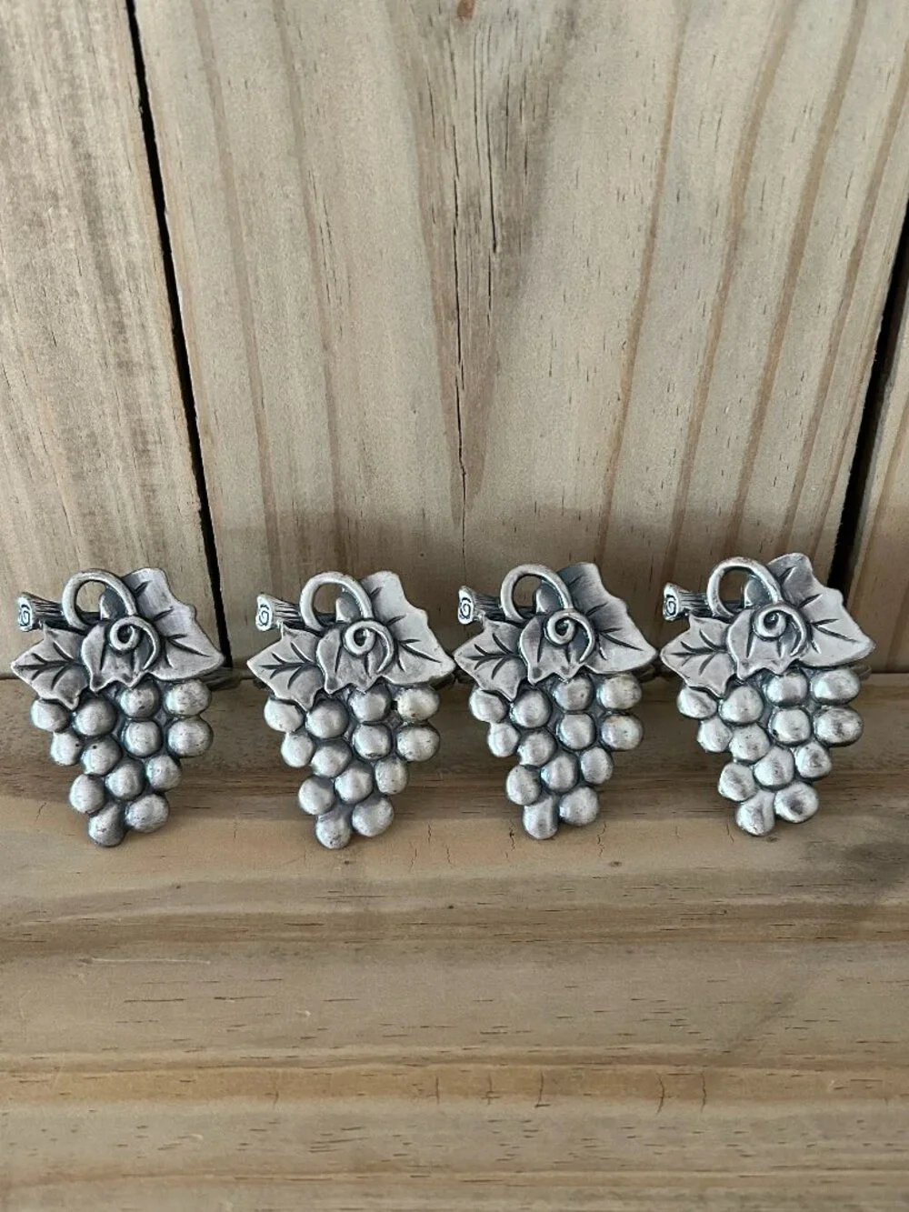 Set of 4 Pewter Grape Cluster Napkin Rings Holders